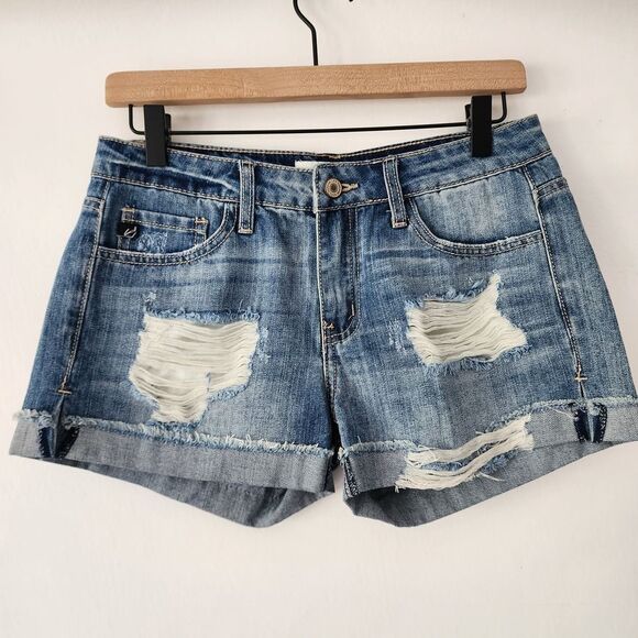 KanCan Pants - New Kancan distressed raw hem cuffed jean‎ shorts womens size S